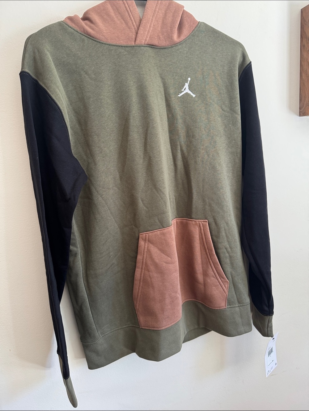 Jordan kid’s XL Olive, Black & Brown Colorblock Crewneck Sweatshirt